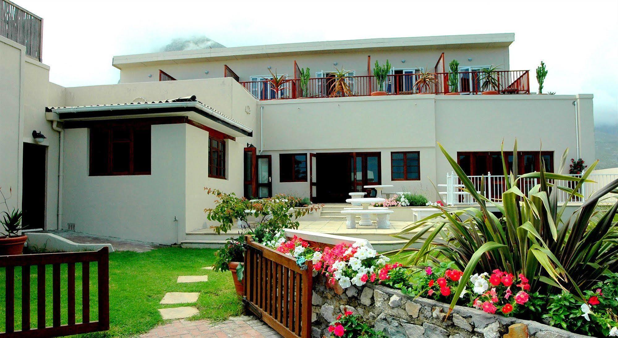 Baleens Hotel Hermanus Exterior photo