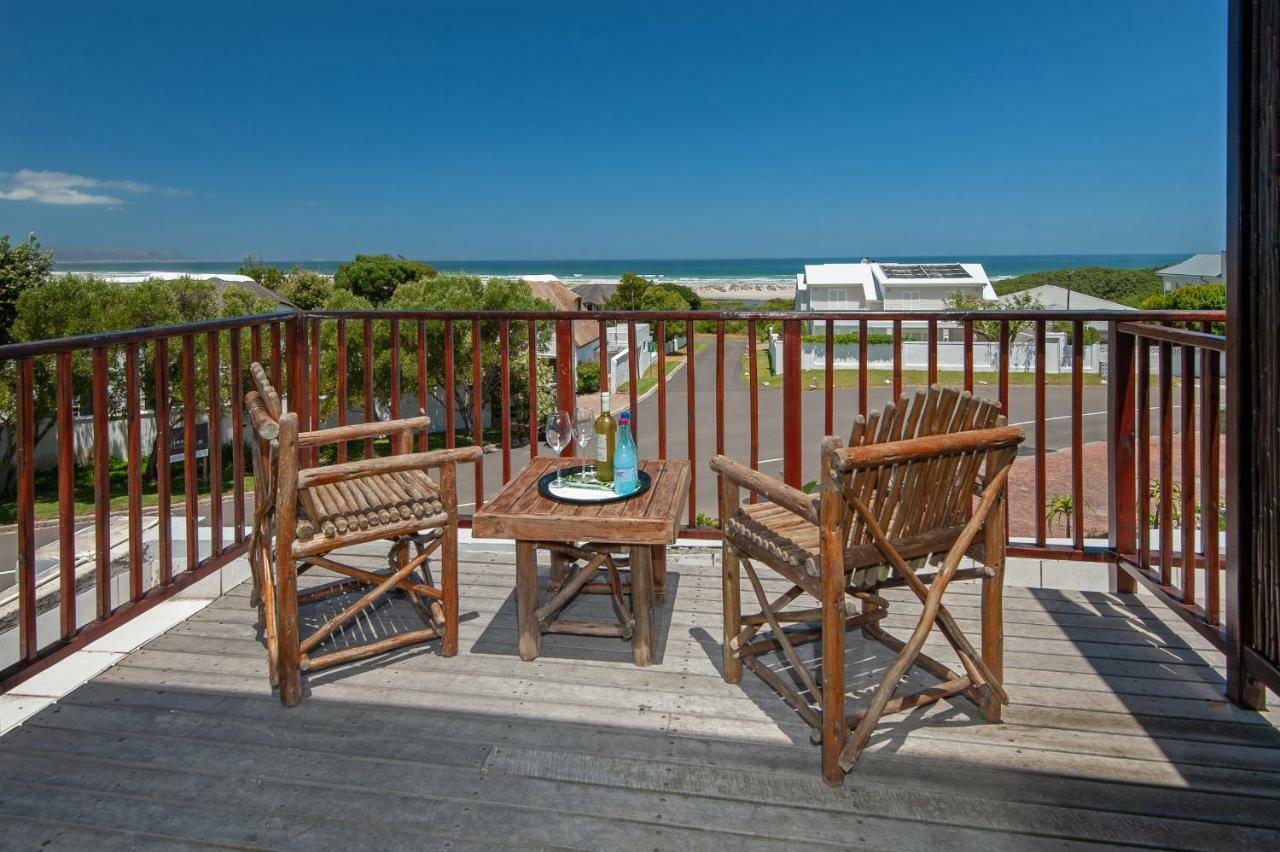 Baleens Hotel Hermanus Exterior photo