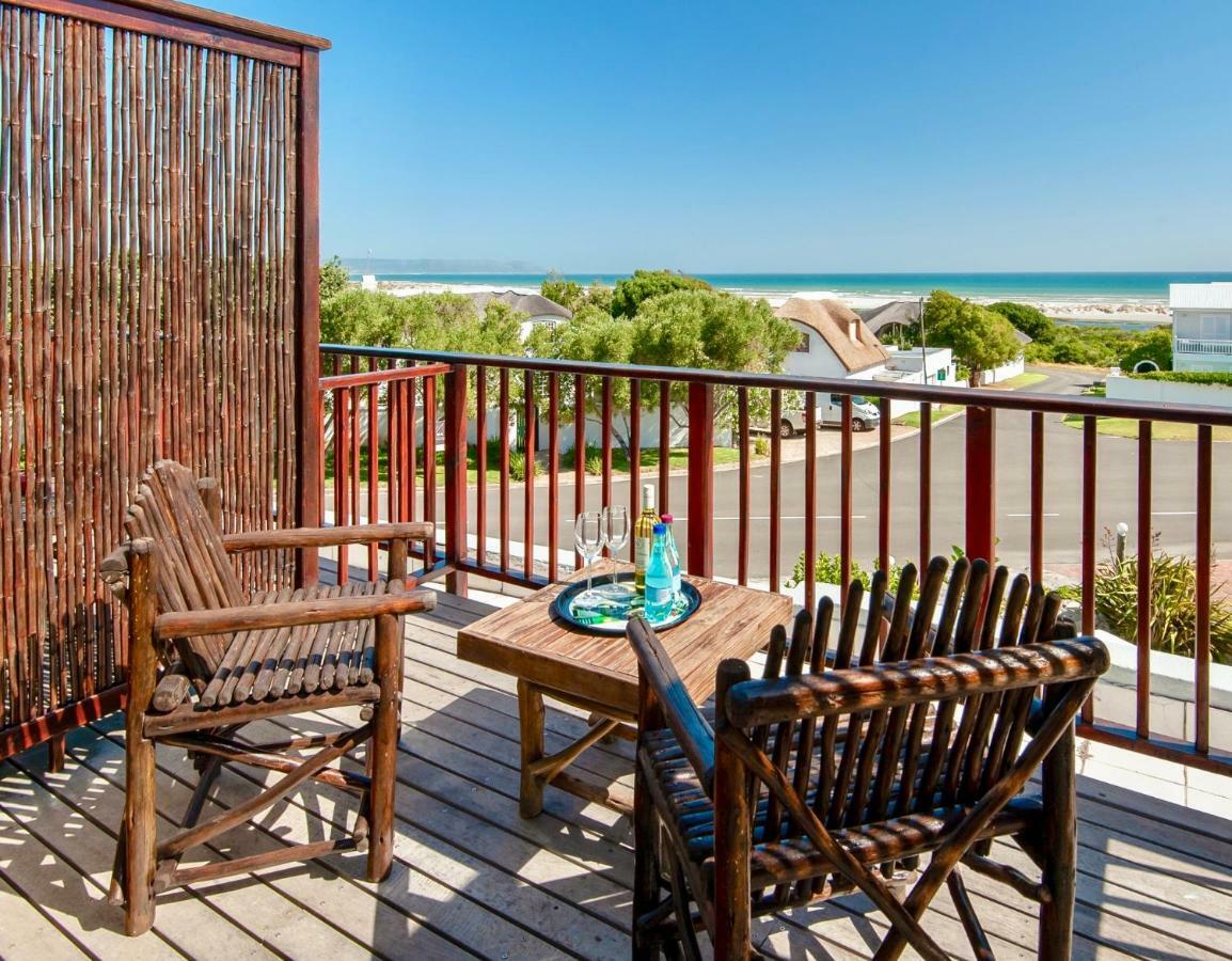 Baleens Hotel Hermanus Exterior photo